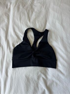 Victoria’s Secret Black Twist Front Sports Bra Size Small